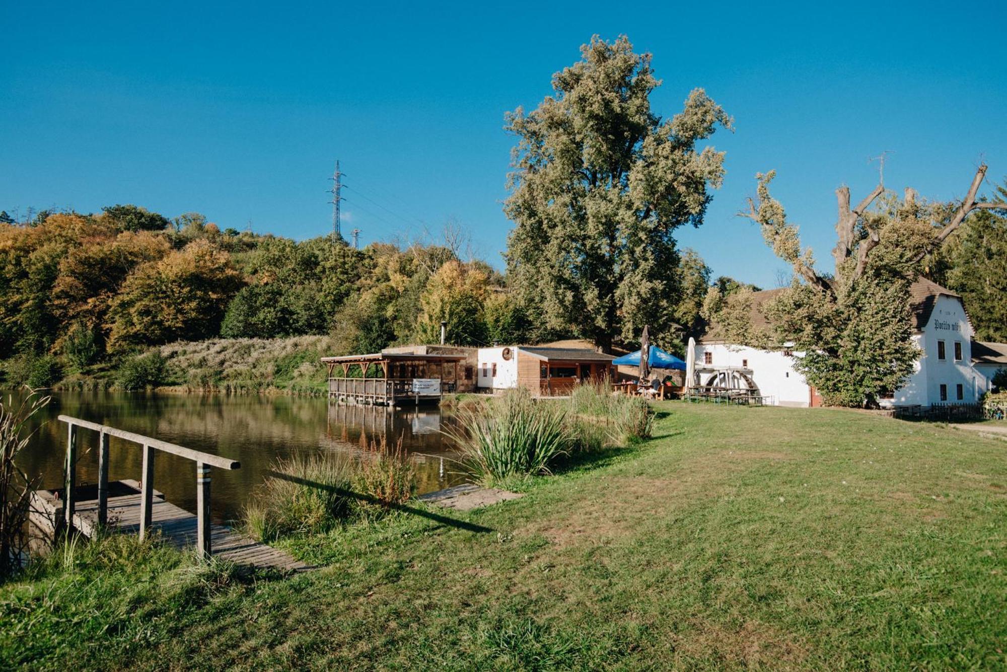 Hotel U Tri Volu Lysice Zewnętrze zdjęcie