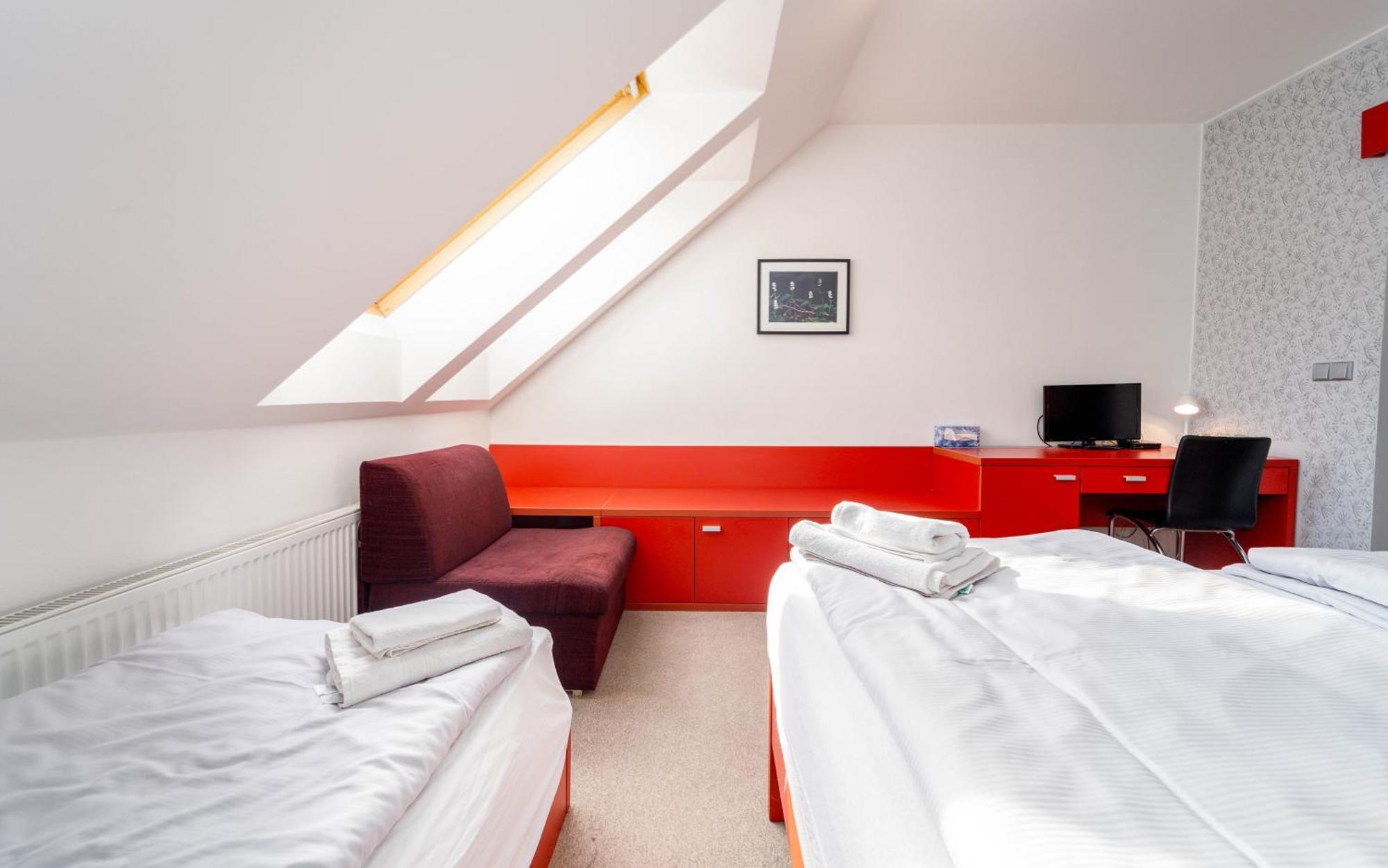 Hotel U Tri Volu Lysice Zewnętrze zdjęcie